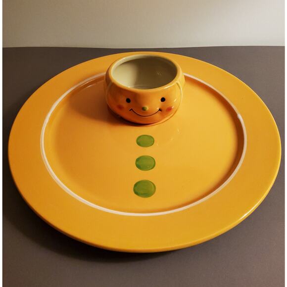 Temp-tations by Tara Gingerbread Man Plate and Dip Bowl Set - Picture 1 of 3